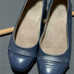 Life Stride Navy Women's Flats